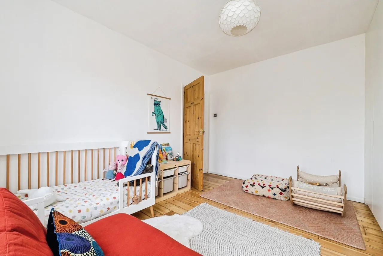 Chesterton Road, London, E13, photo 17