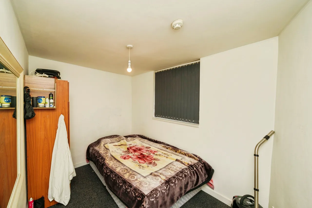 Knowsley Road, Bootle, photo 5