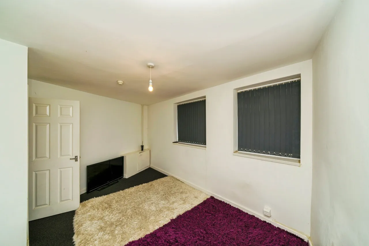 Knowsley Road, Bootle, photo 3