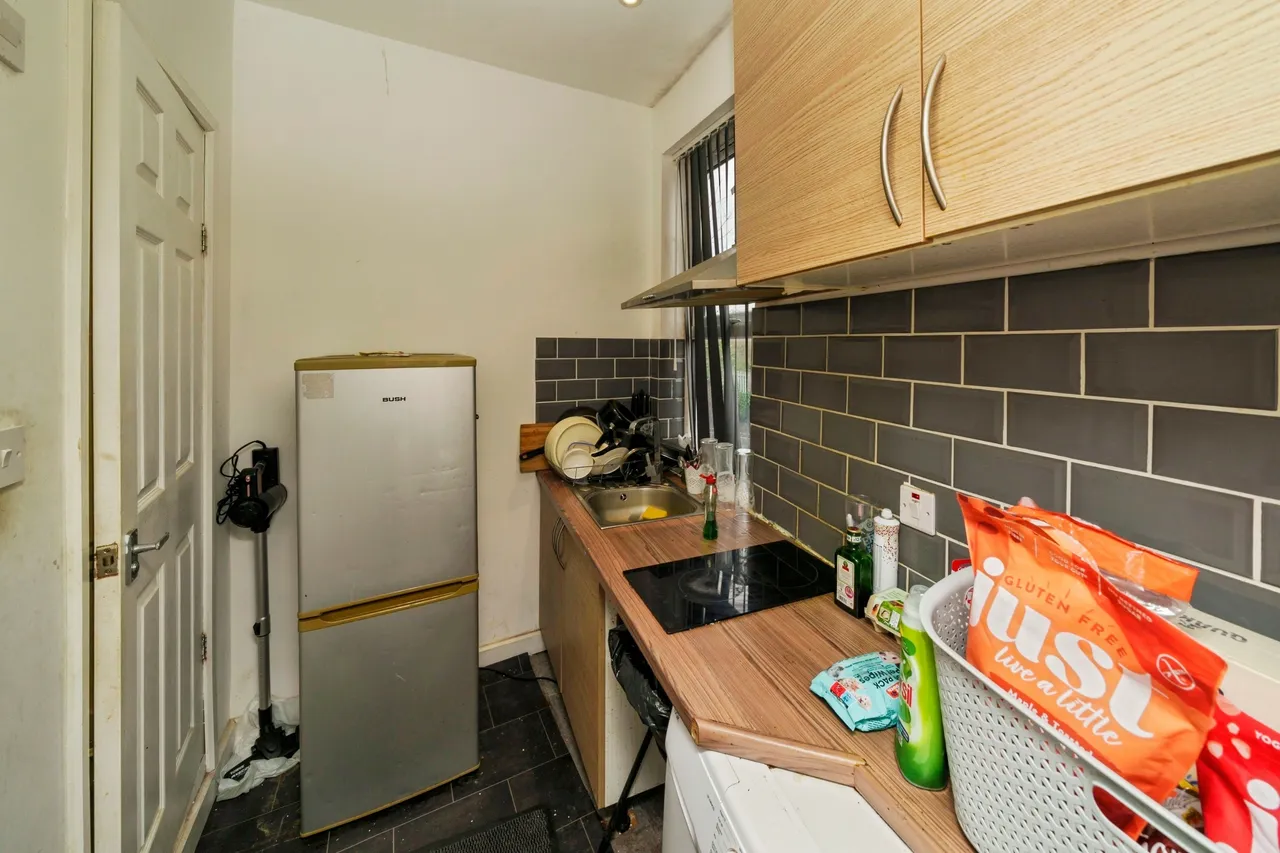 Knowsley Road, Bootle, photo 9