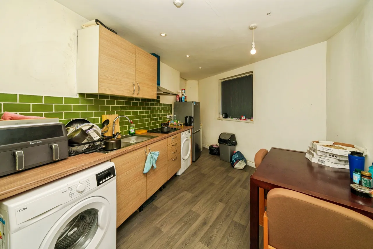 Knowsley Road, Bootle, photo 2