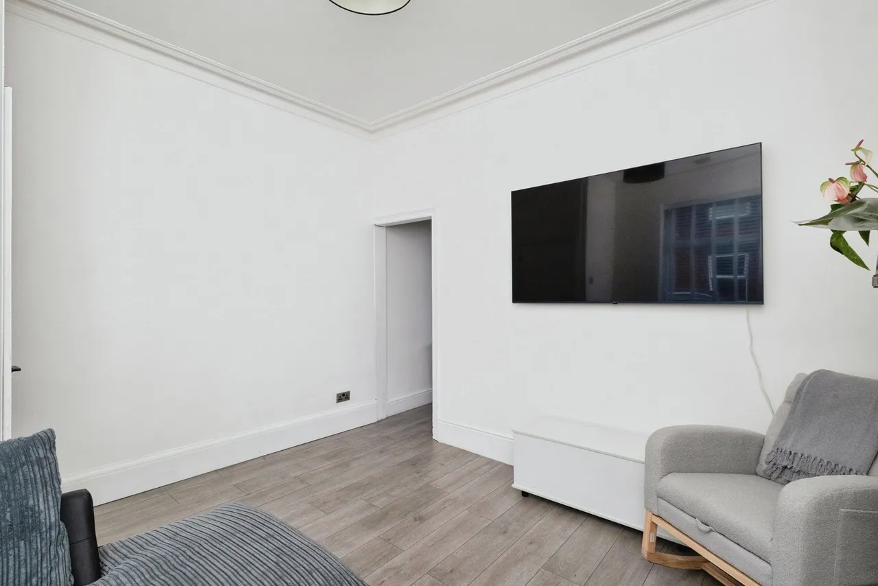 Hawthorn Street, Audenshaw, M34, photo 4