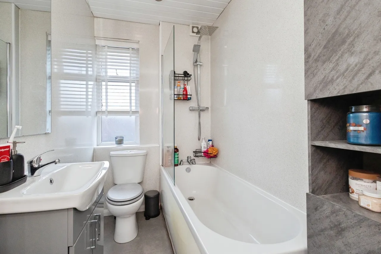 Hawthorn Street, Audenshaw, M34, photo 14