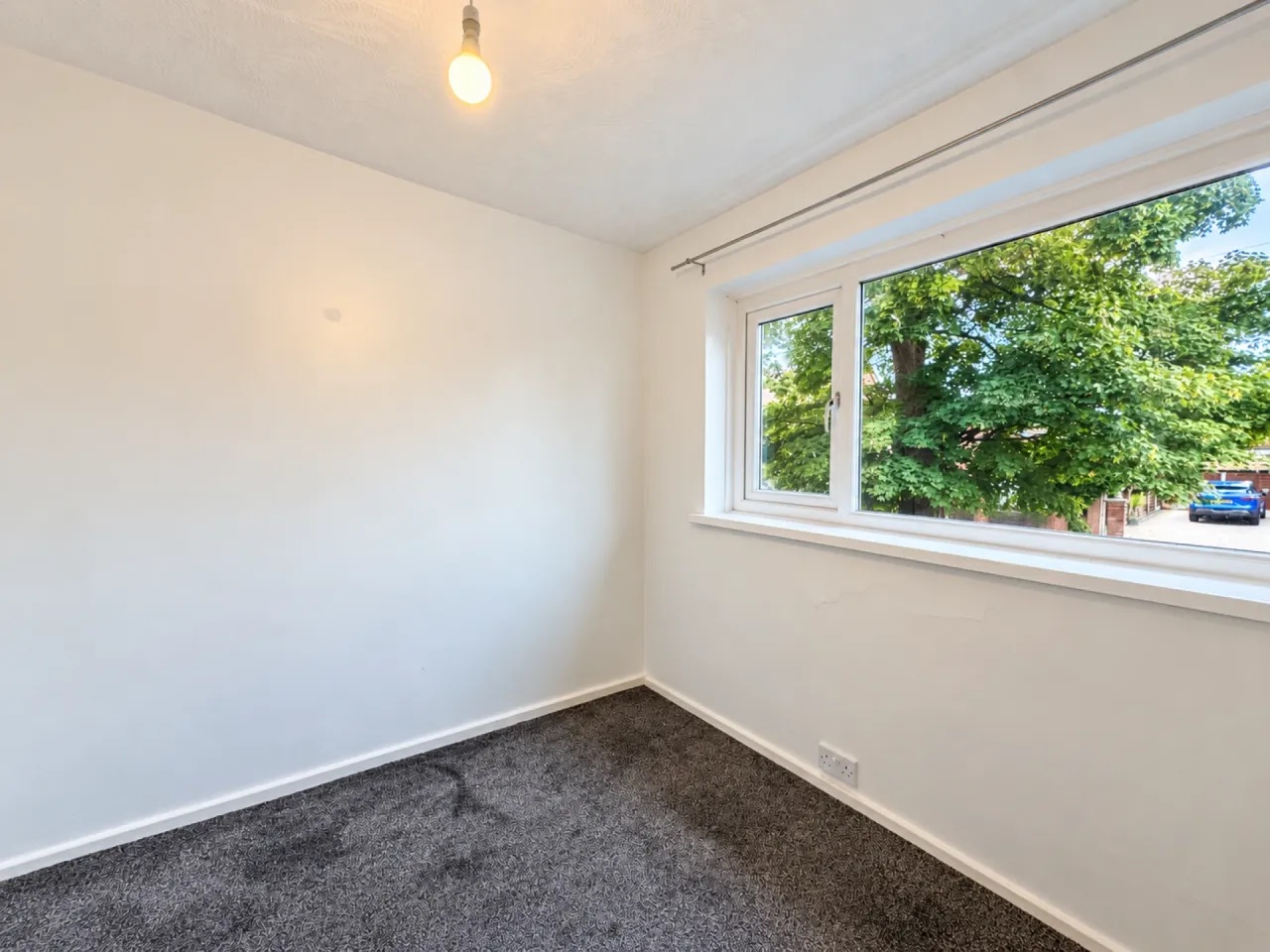 Moss Road, Cannock, photo 12