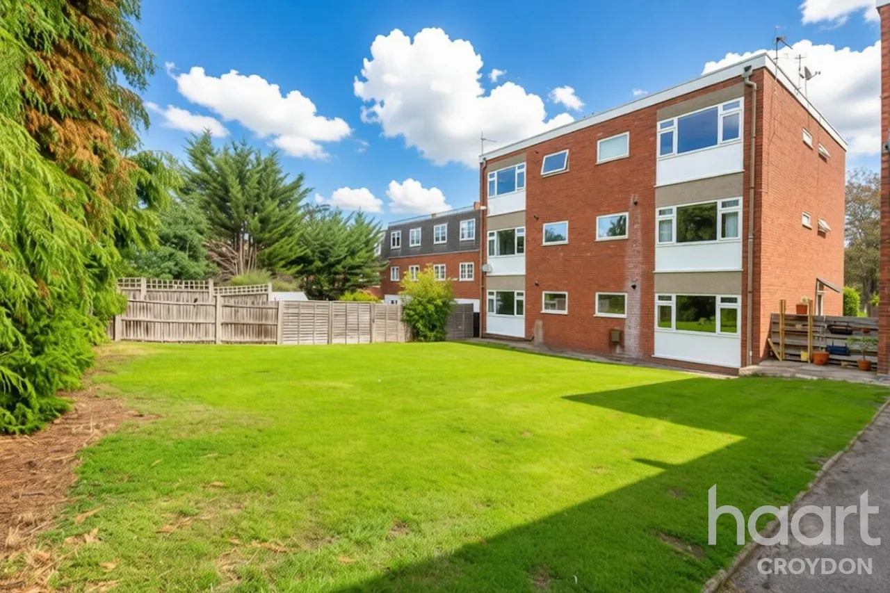 Avenue Road, SE25, photo 9