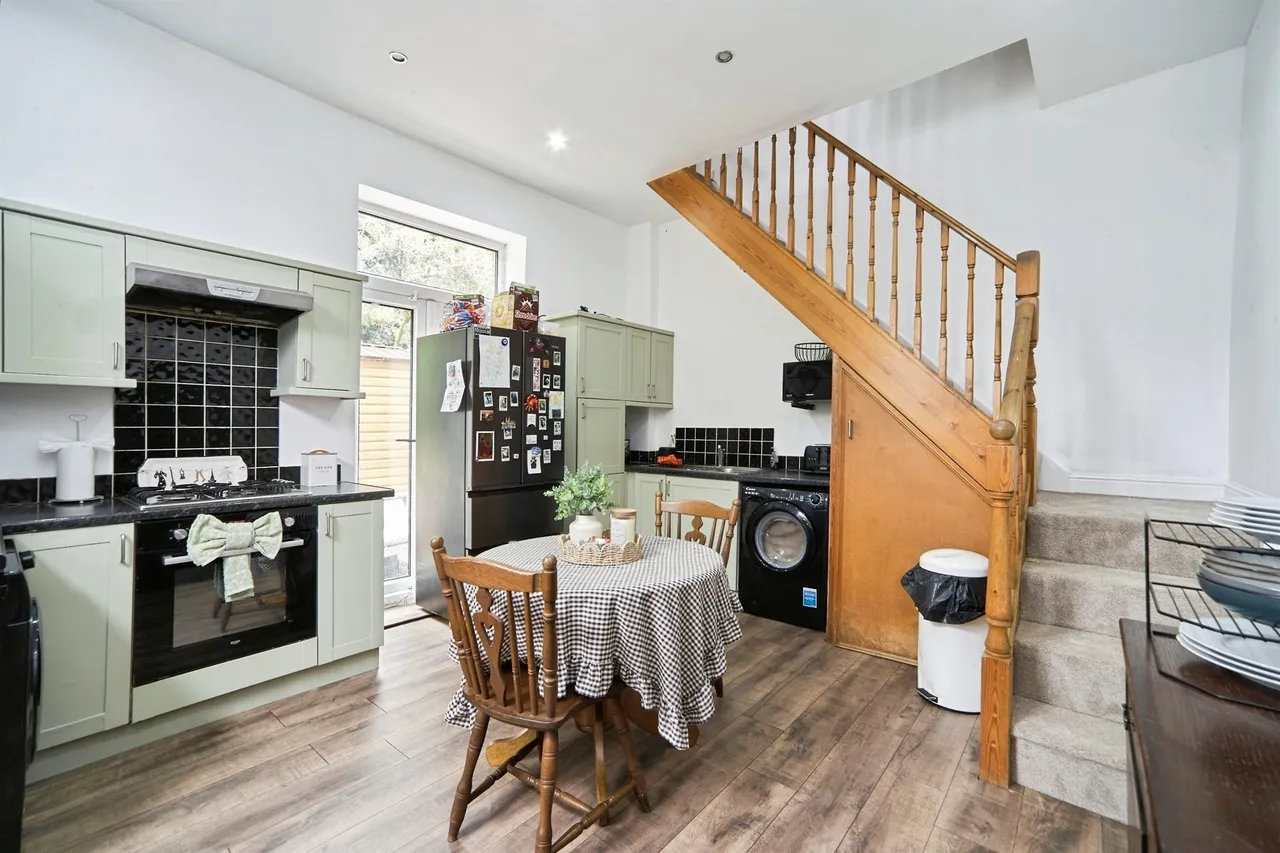 Owlet Road, Shipley, photo 2