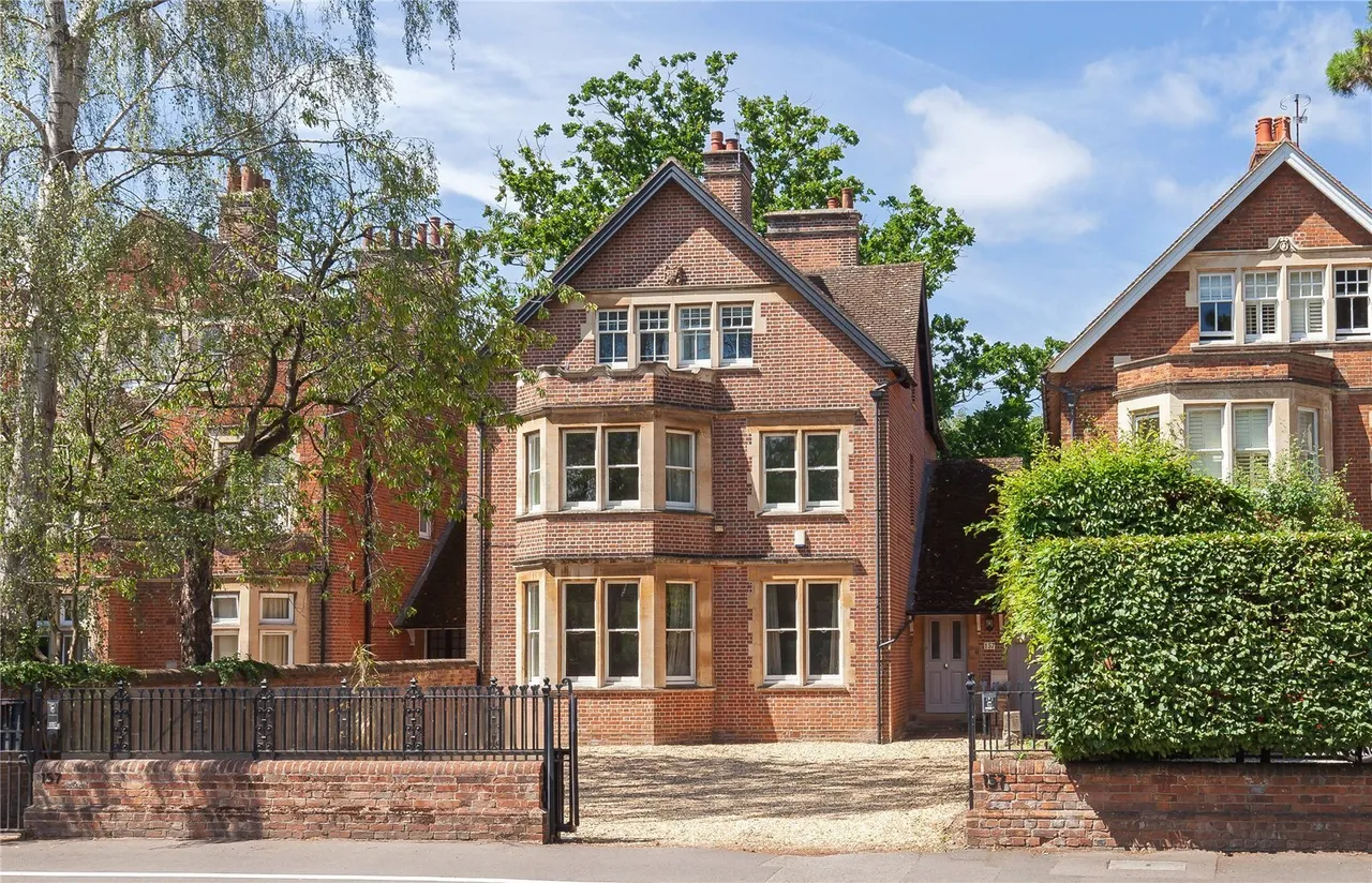 6 bed property for sale, Woodstock Road, Oxford, OX2