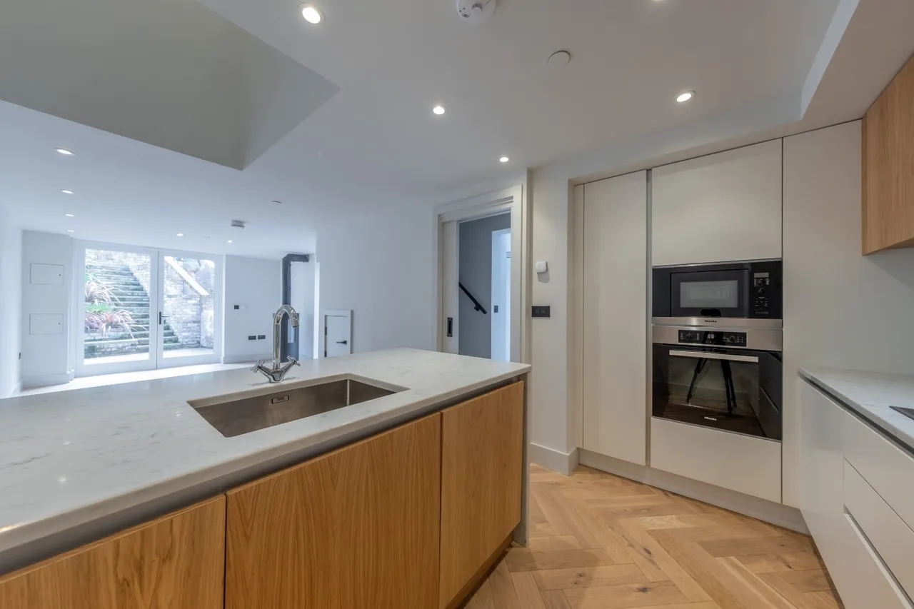 Cavendish Place, Bowdon, WA14, photo 3