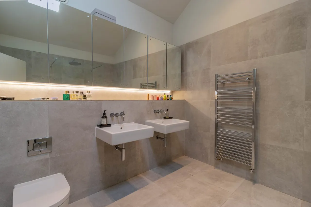 Cavendish Place, Bowdon, WA14, photo 12