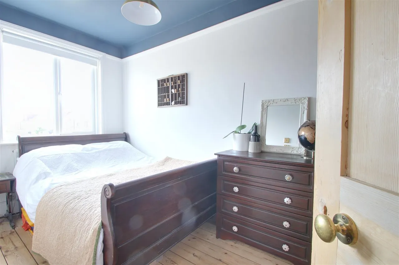 Leigh Road, Worthing, photo 16