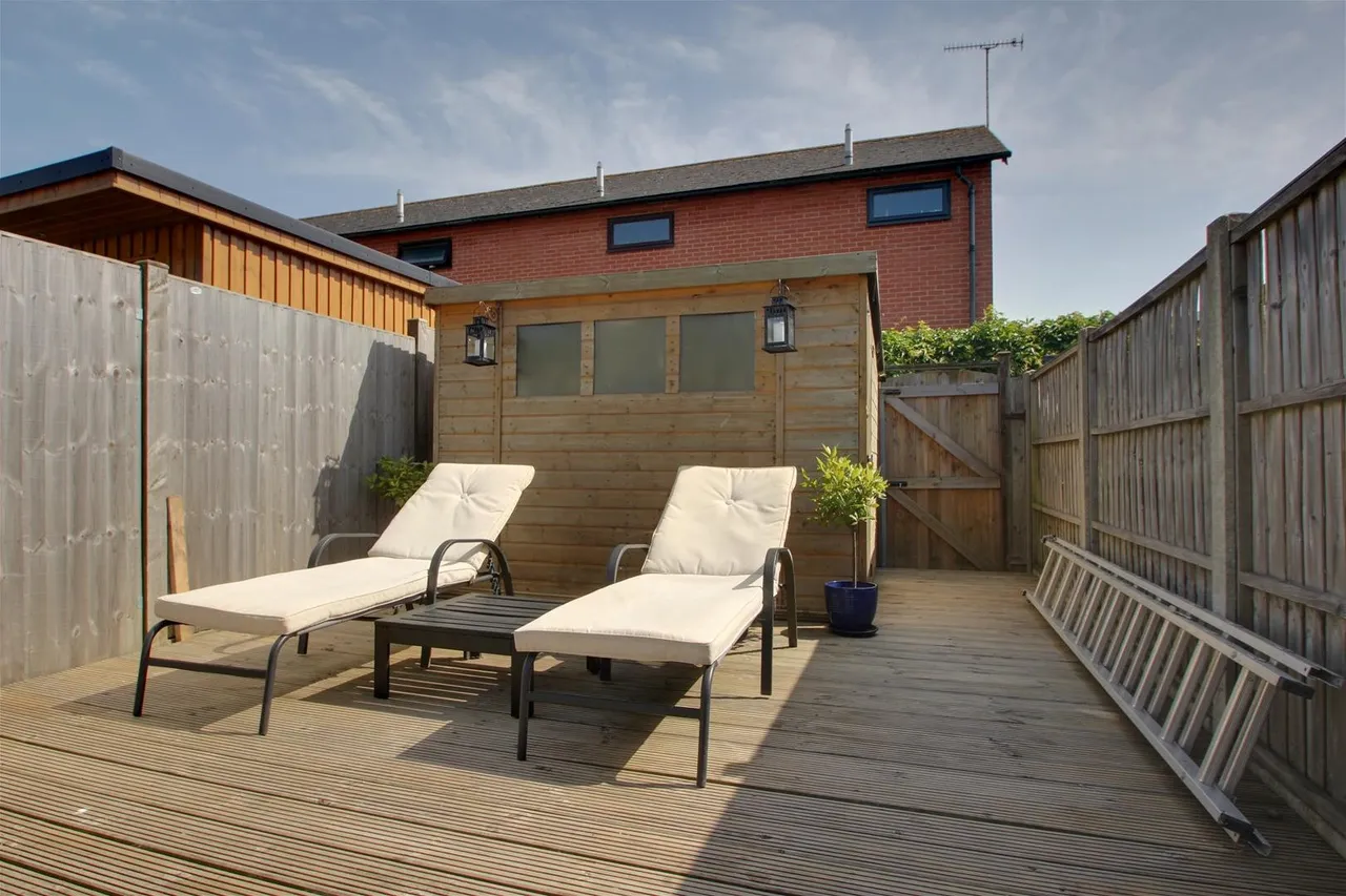 Leigh Road, Worthing, photo 5