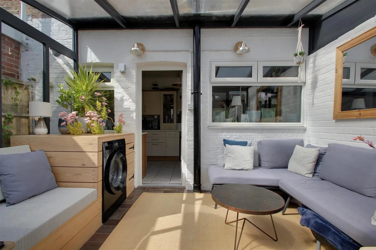 Leigh Road, Worthing, photo 8