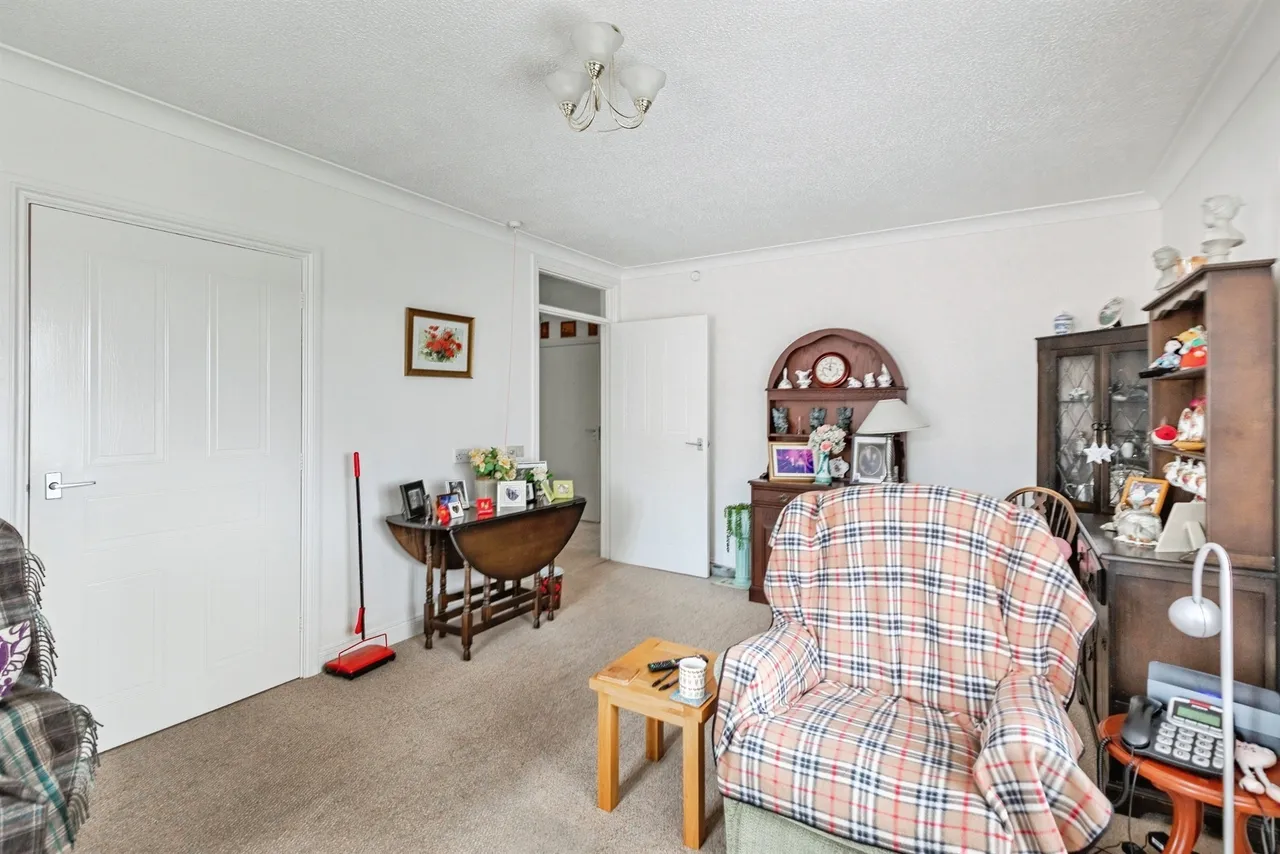 Wootton Brook Close, Northampton, photo 6