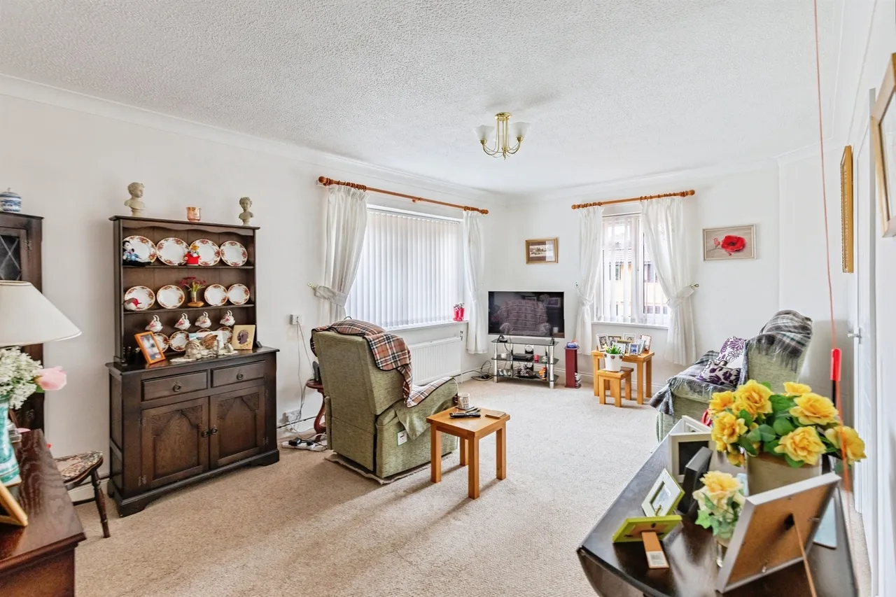 Wootton Brook Close, Northampton, photo 4