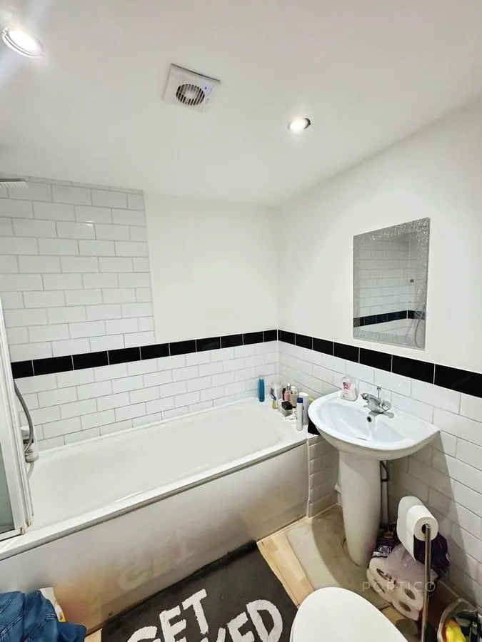 Raglan Road, London, E17, photo 11