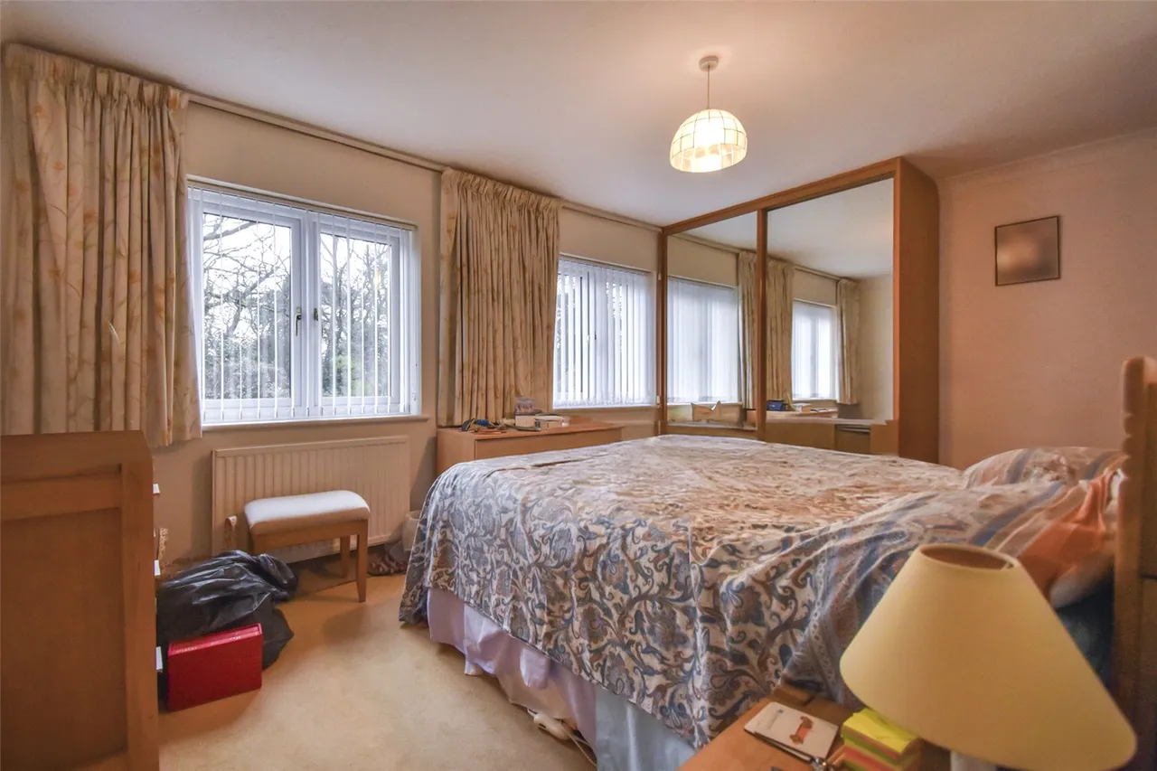 Clare Mead, Rowledge, Farnham, Surrey, GU10 4BJ, photo 12
