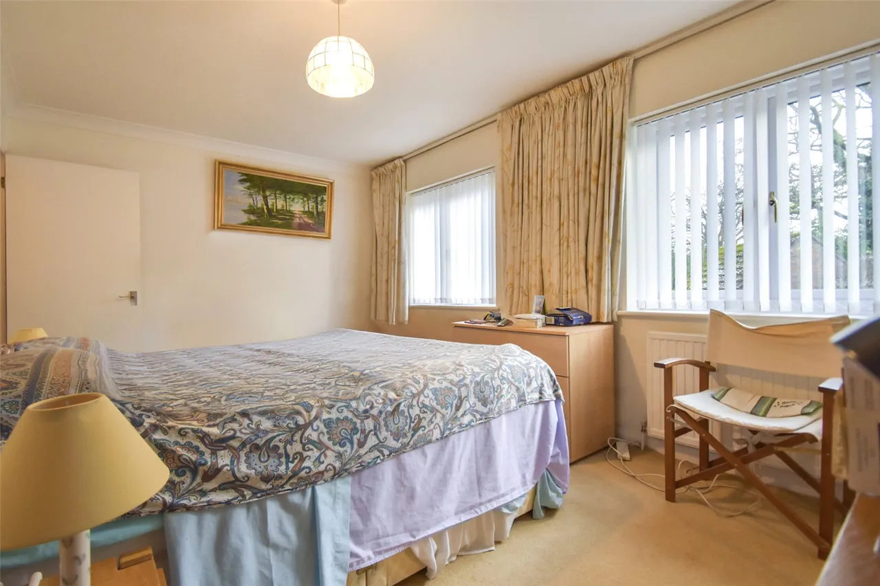 Clare Mead, Rowledge, Farnham, Surrey, GU10 4BJ, photo 8