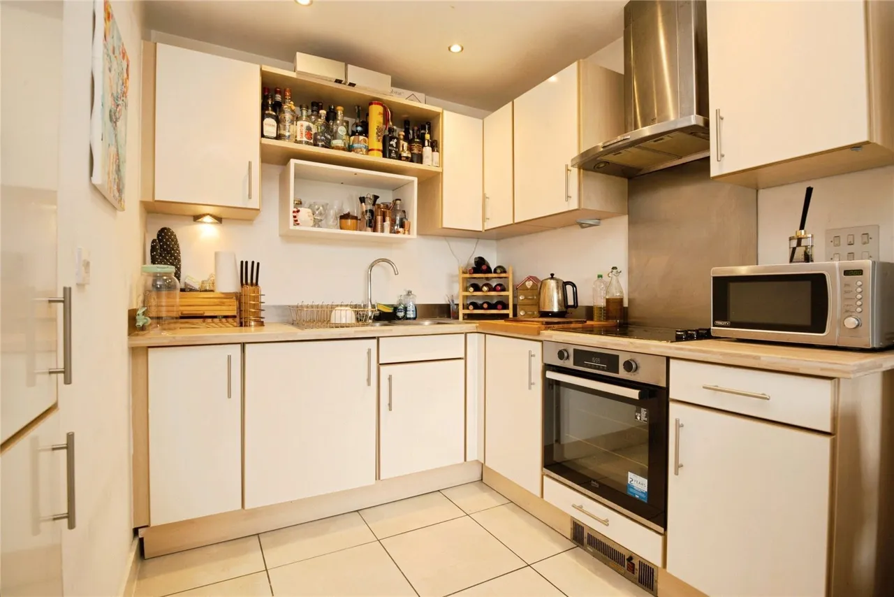 Ferry Court, Cardiff, CF11, photo 6