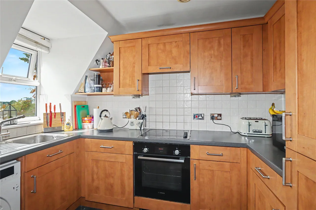 Prospect Place, Woking, GU22, photo 5