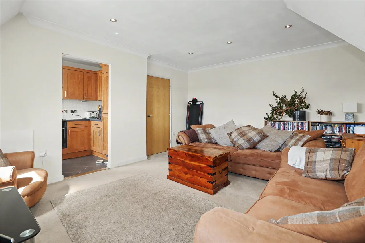 Prospect Place, Woking, GU22, photo 4