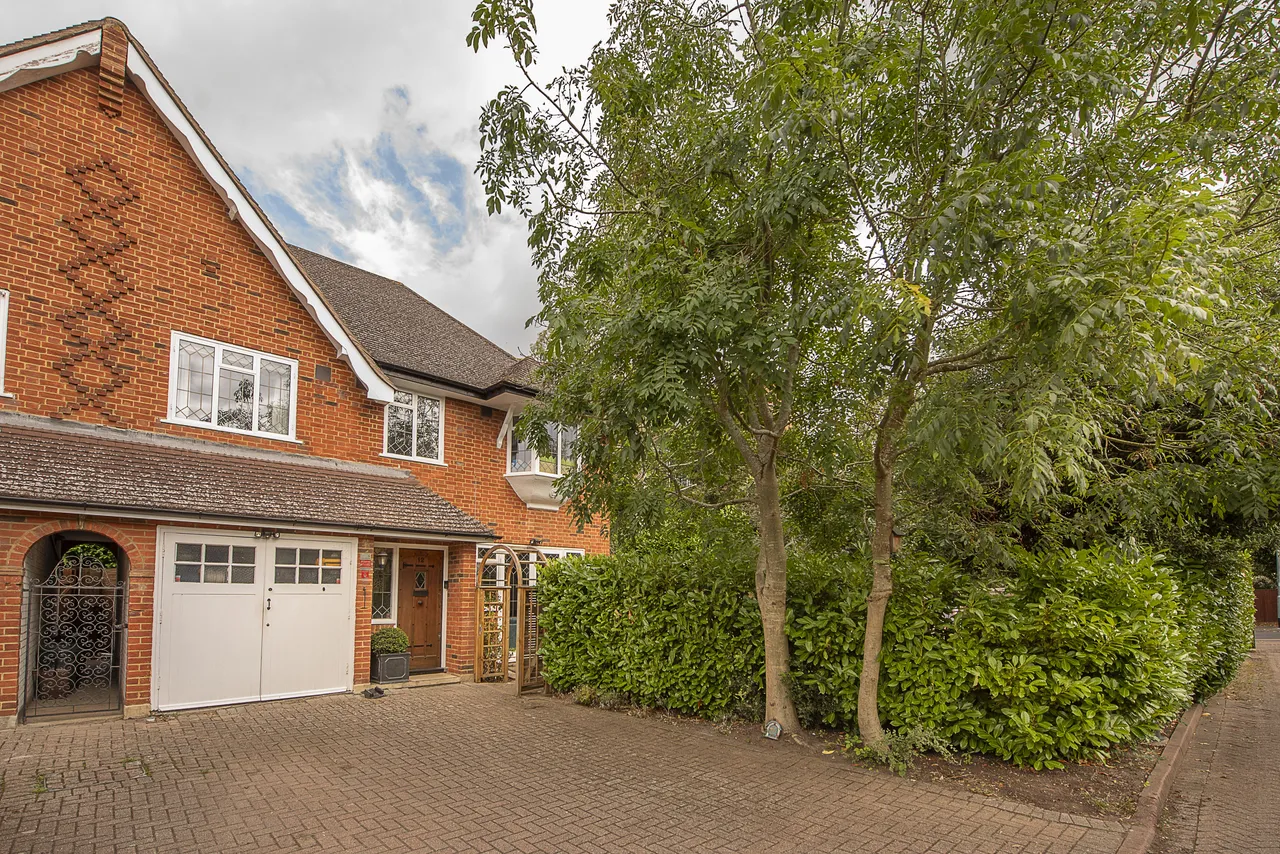 4 bed house for sale — Princes Way, London, SW19