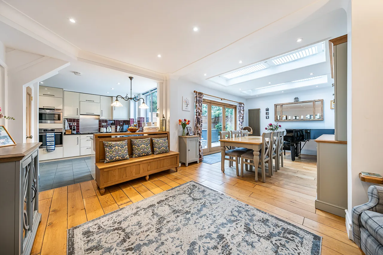 Princes Way, London, SW19, photo 2