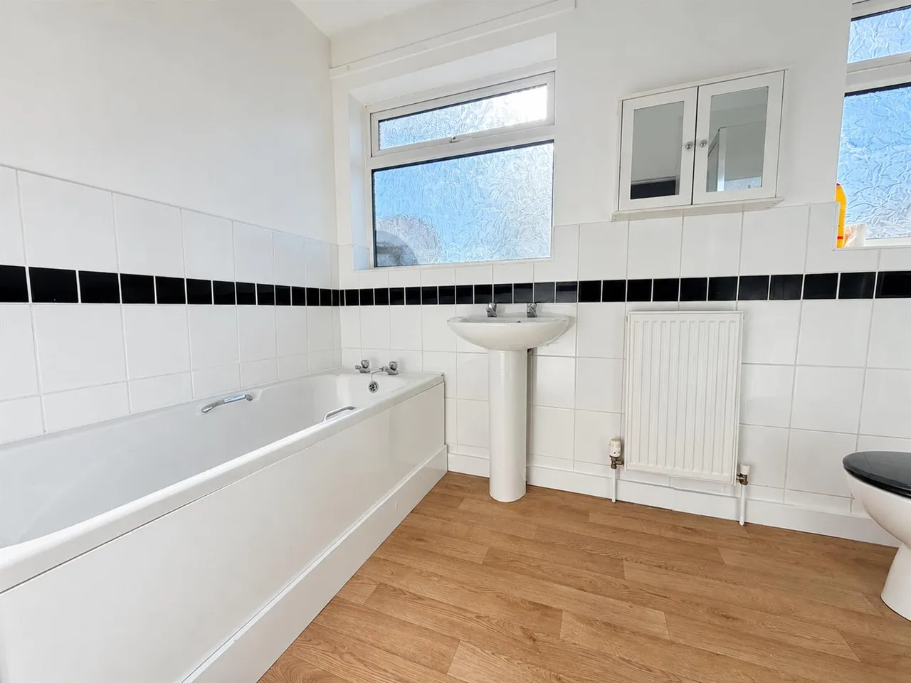Harebeating Drive, Hailsham, BN27, photo 9