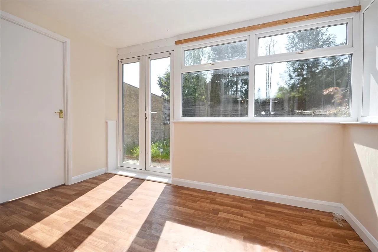 Harebeating Drive, Hailsham, BN27, photo 7