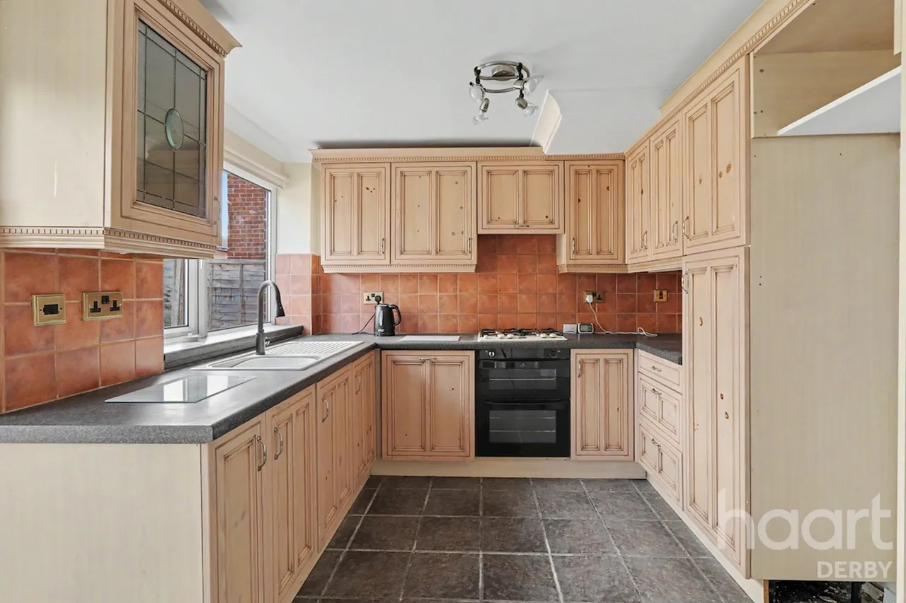 Lynwood Road, Sinfin, DE24, photo 4