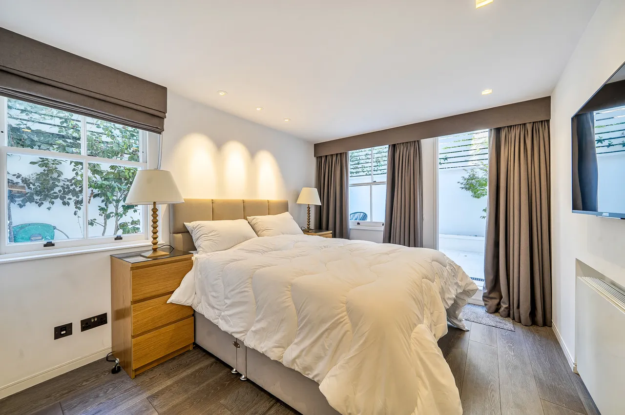 Flat 1, 7 Tedworth Gardens, London, photo 10