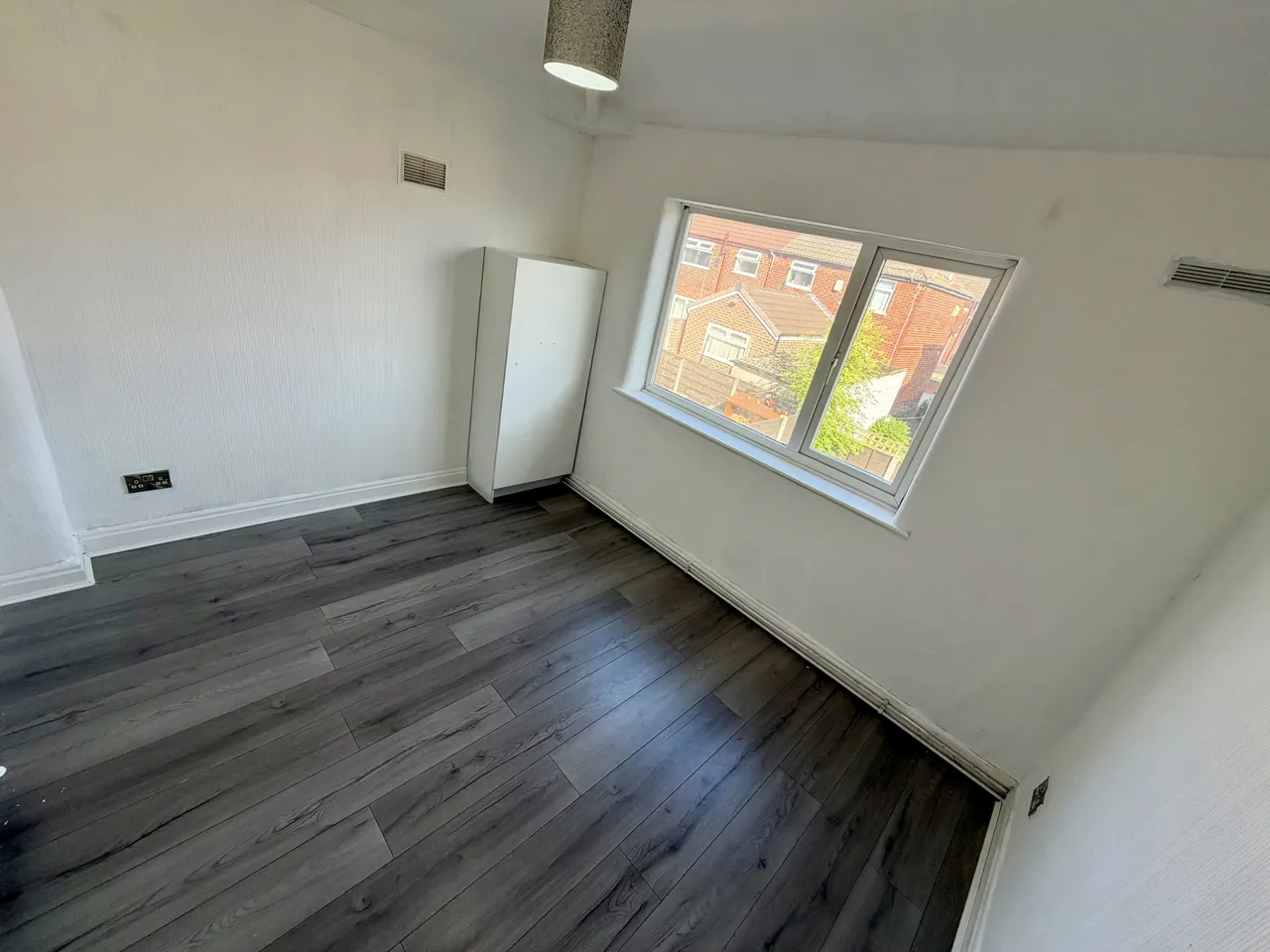 Kirkham Avenue, Gorton, M18, photo 4