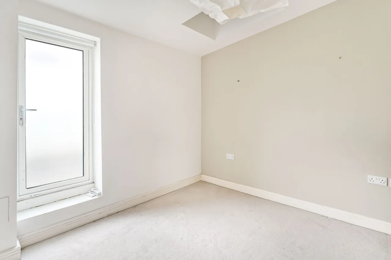 4 Laurel Mews, Harbour Road, London, photo 11