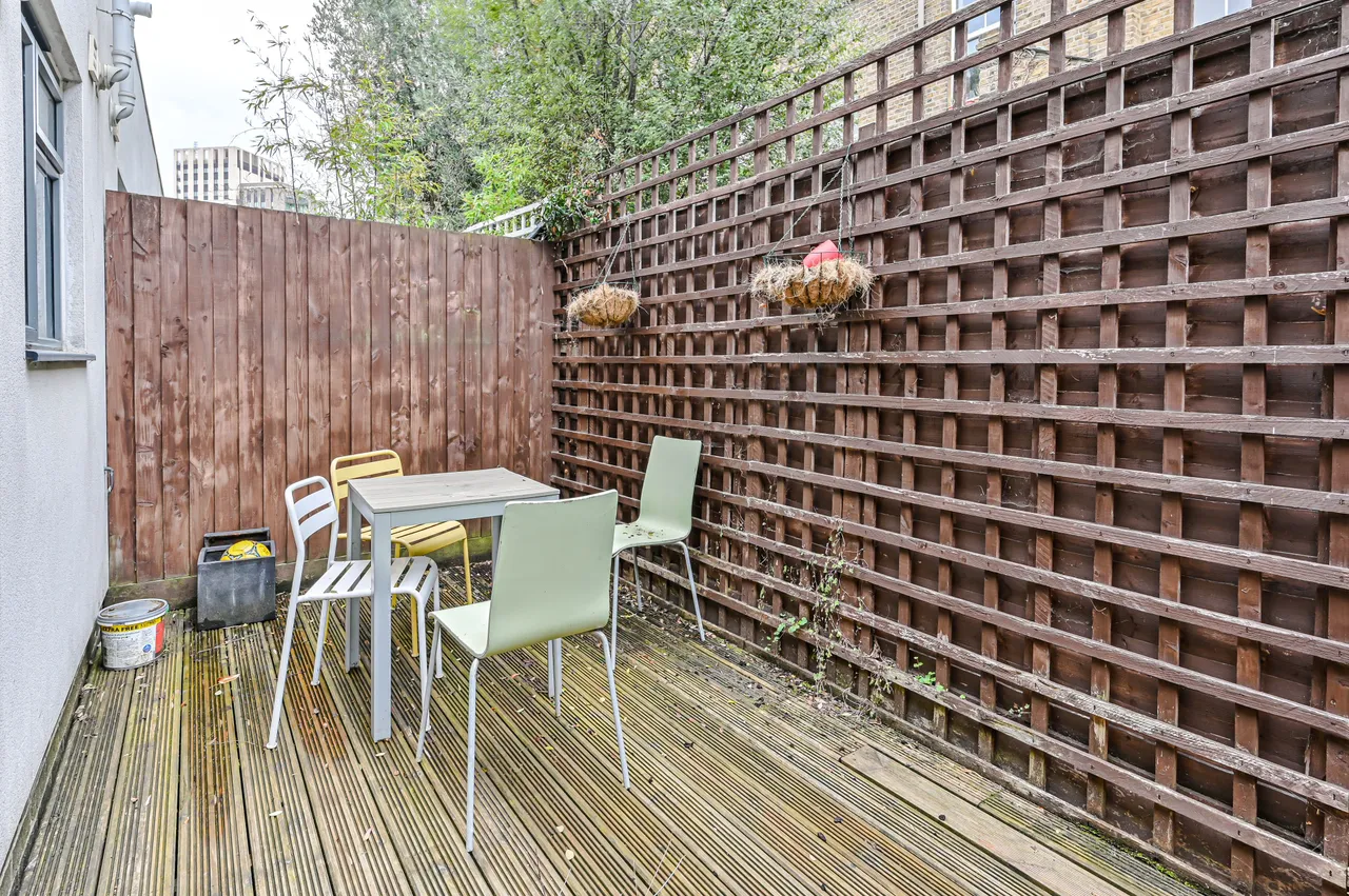 4 Laurel Mews, Harbour Road, London, photo 7