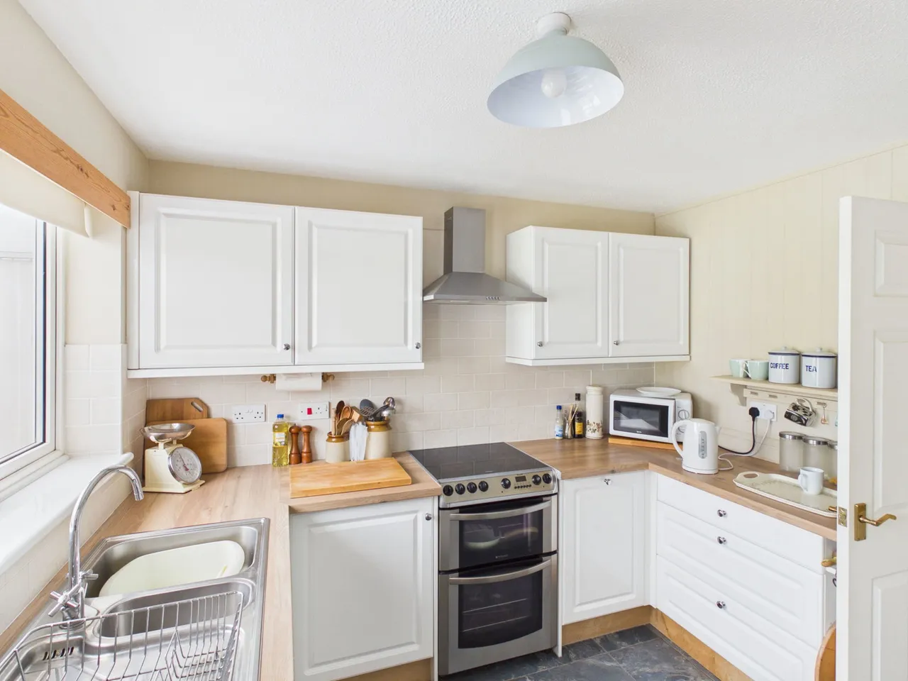 Hills Road, Saham Hills, Thetford, IP25 7EW, photo 4