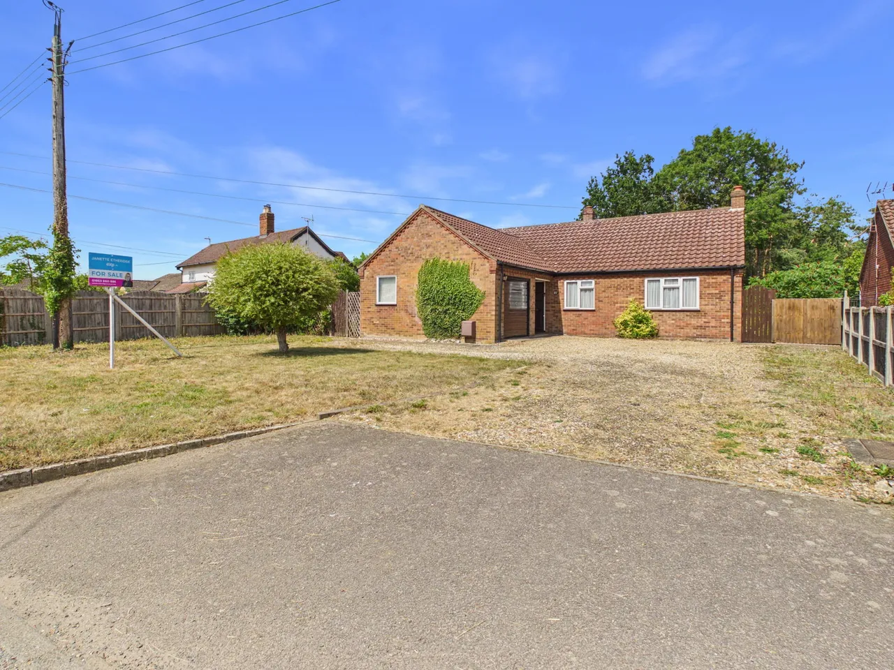 3 bed house for sale — Hills Road, Saham Hills, Thetford, IP25 7EW