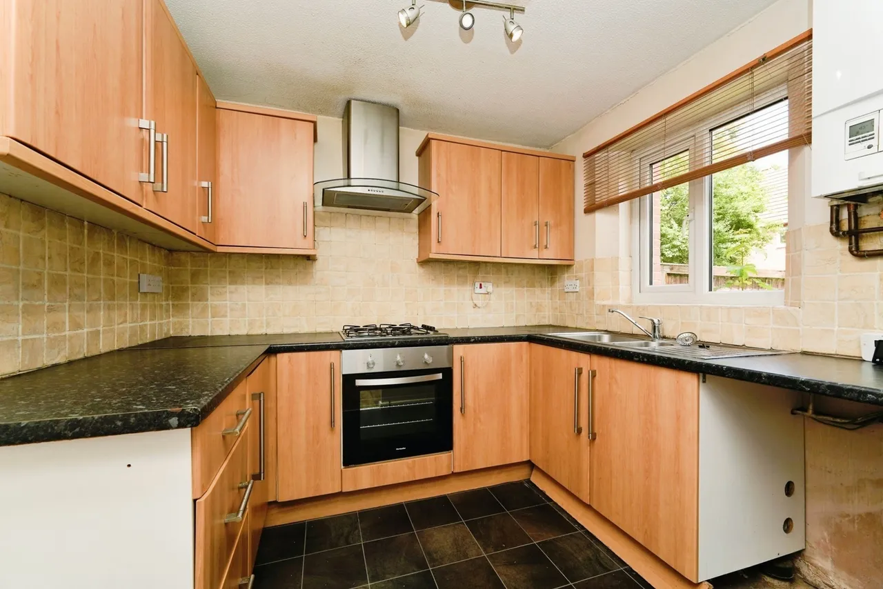 Apperley Drive, Quedgeley, Gloucester, Gloucestershire, GL2, photo 4