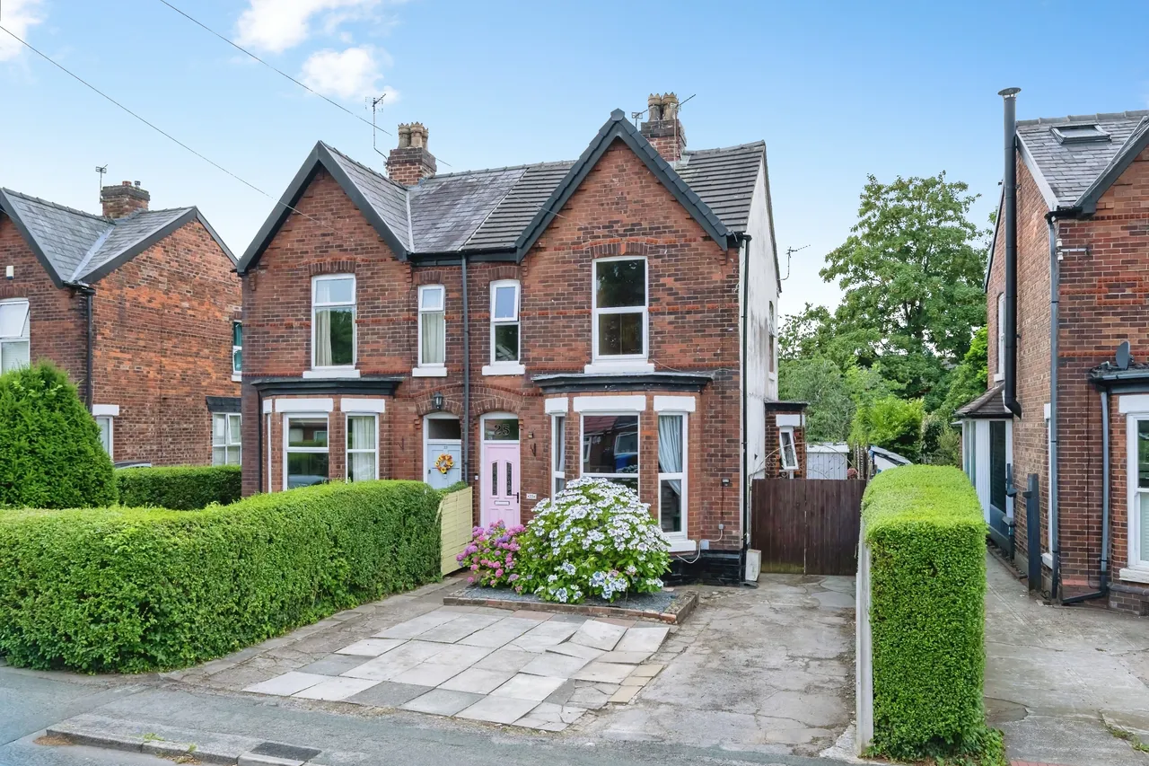 4 bed house for sale, Cinnamon Lane, Warrington, WA2