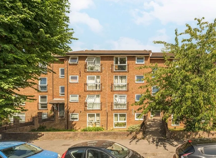 2 bed flat for sale — Berrylands, Surbiton, KT5