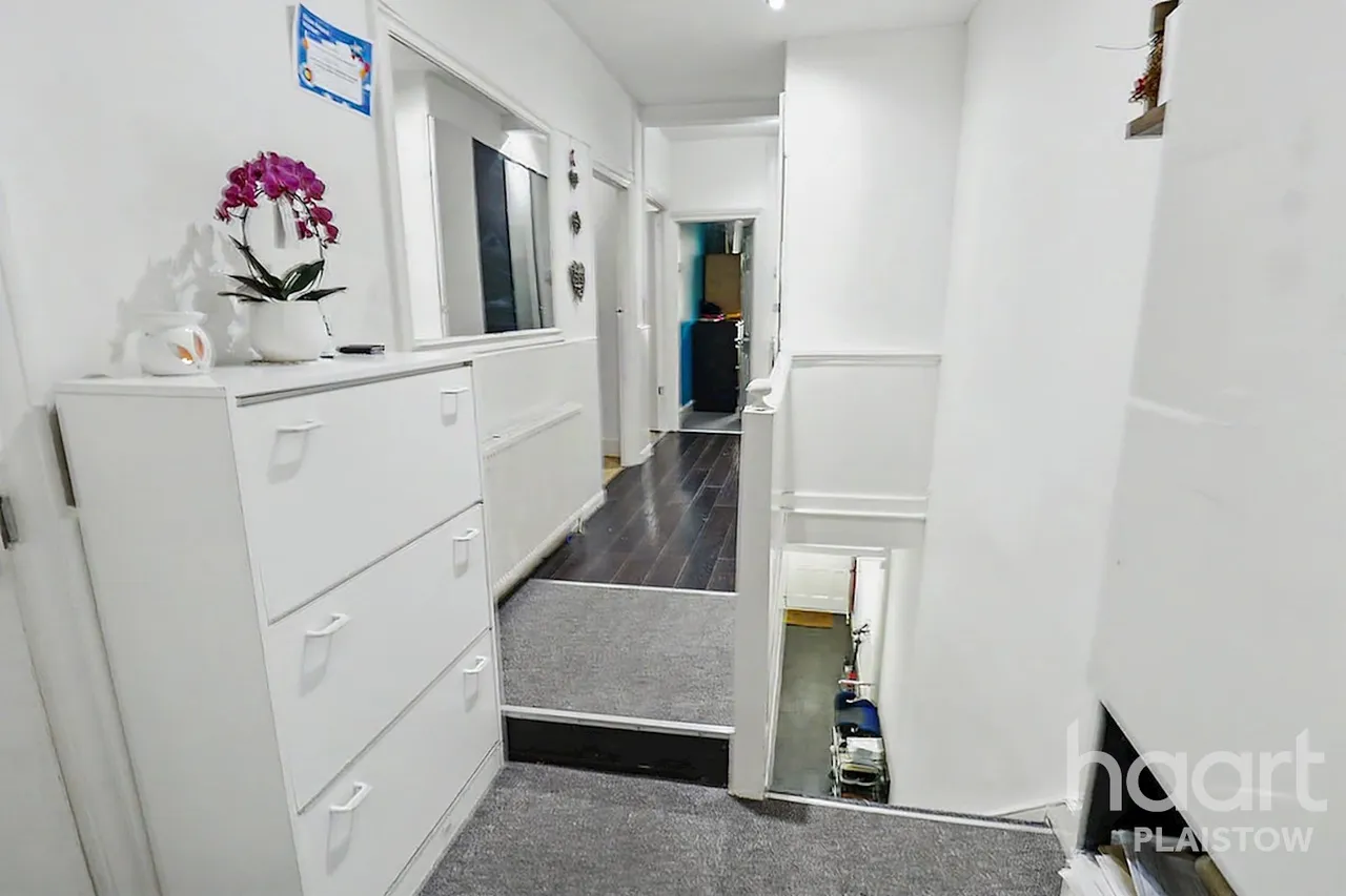 Terrace Road, London, E13, photo 2