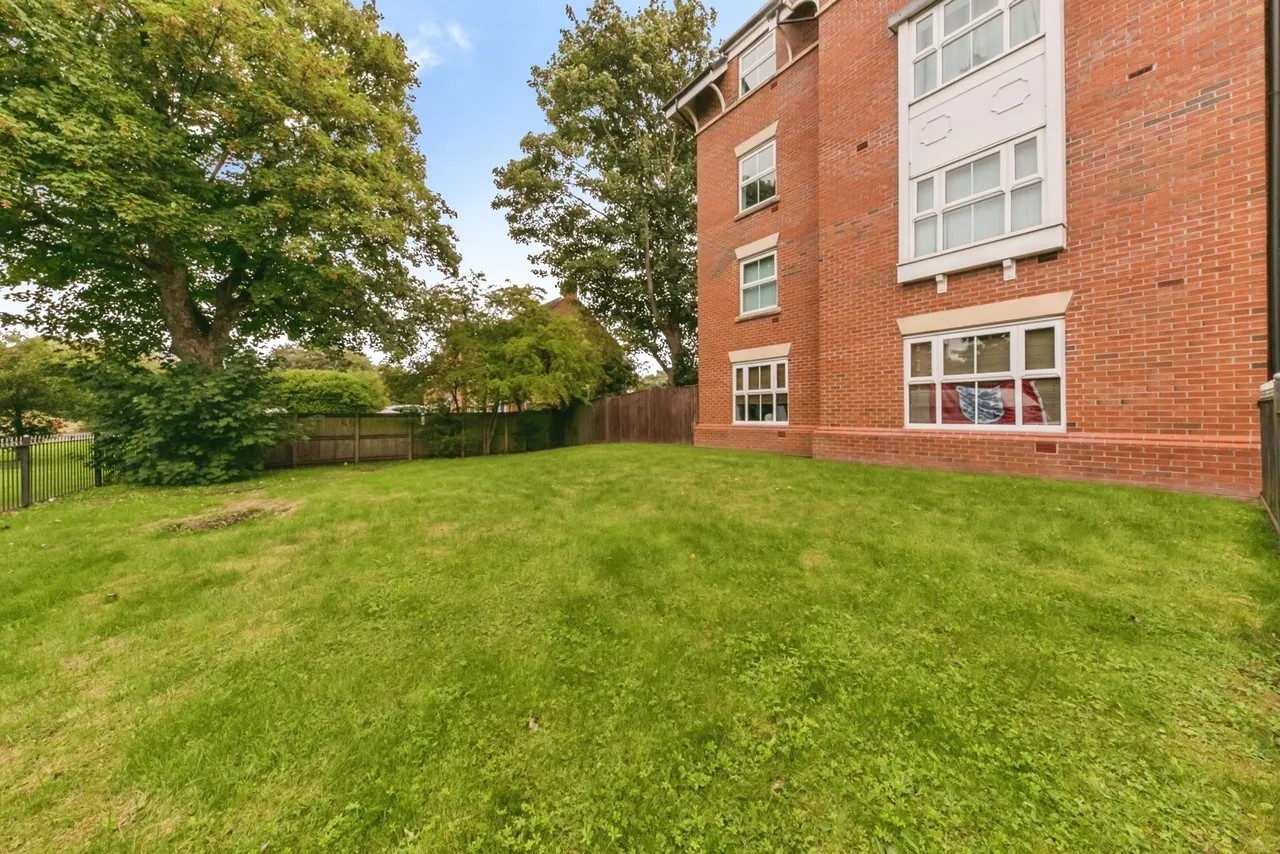 Anderton Grange, Hollands Road, Northwich, Cheshire, CW9, photo 6