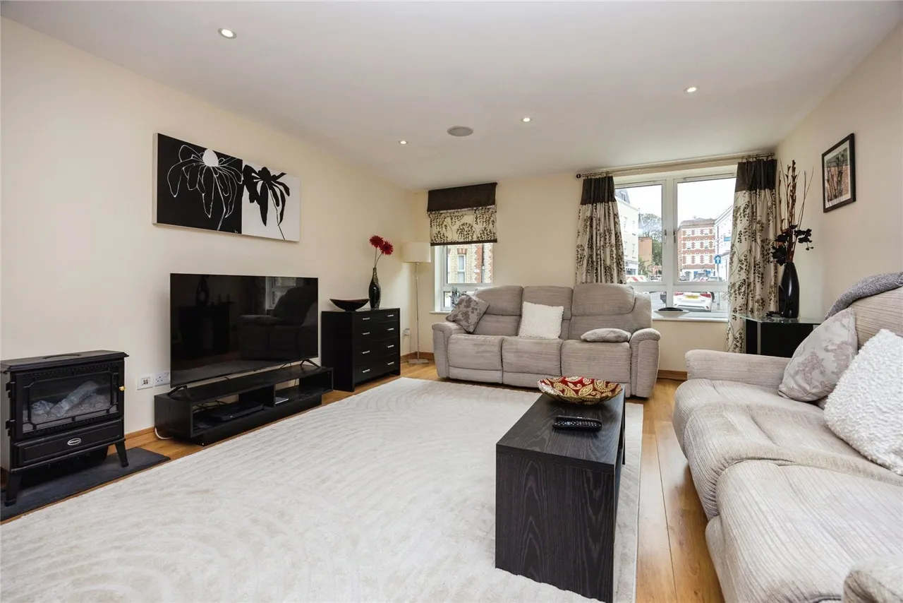 Martyr Road, Guildford, GU1, photo 7