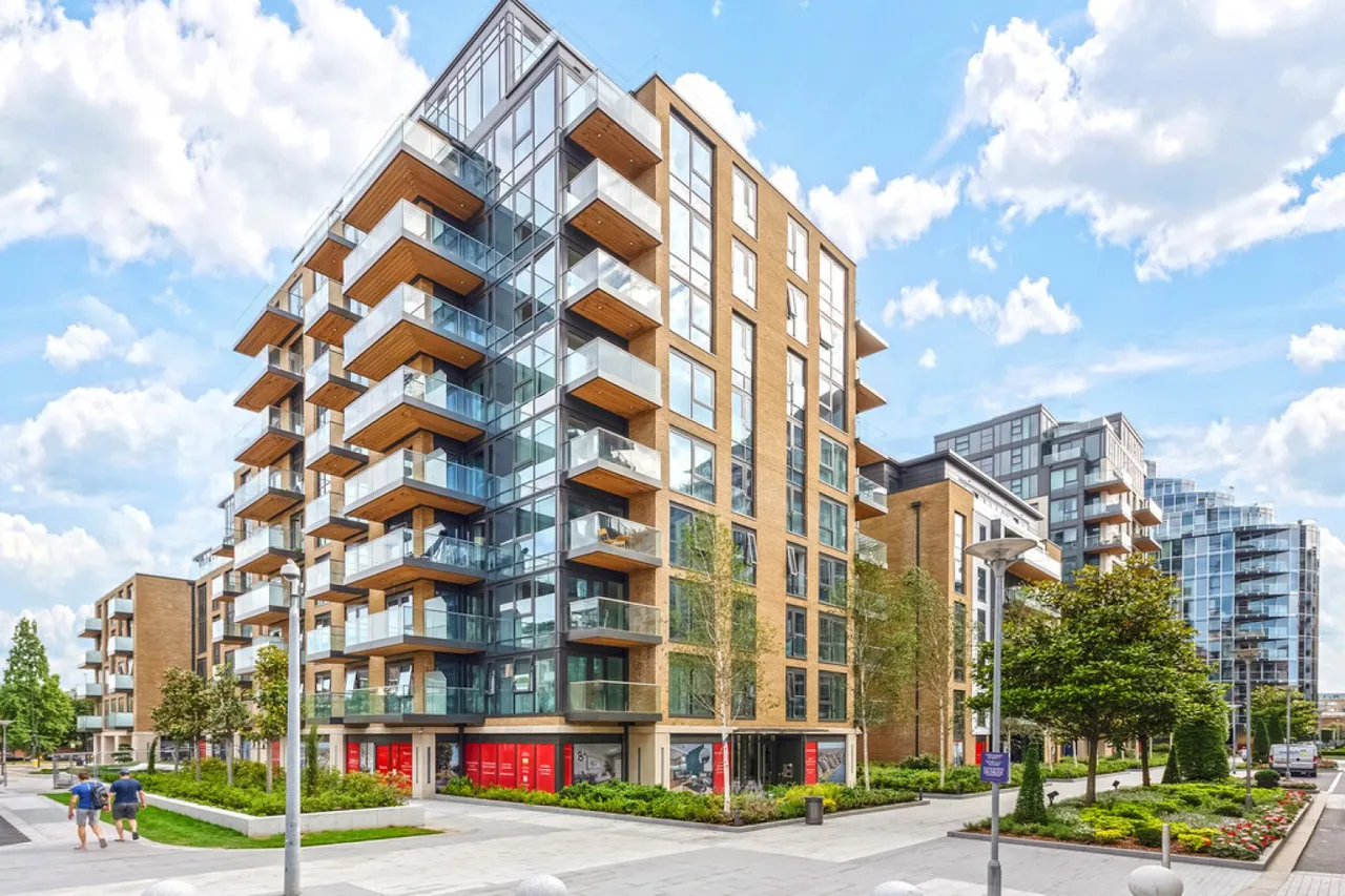 2 bed flat for sale — Discovery House, Battersea Reach
