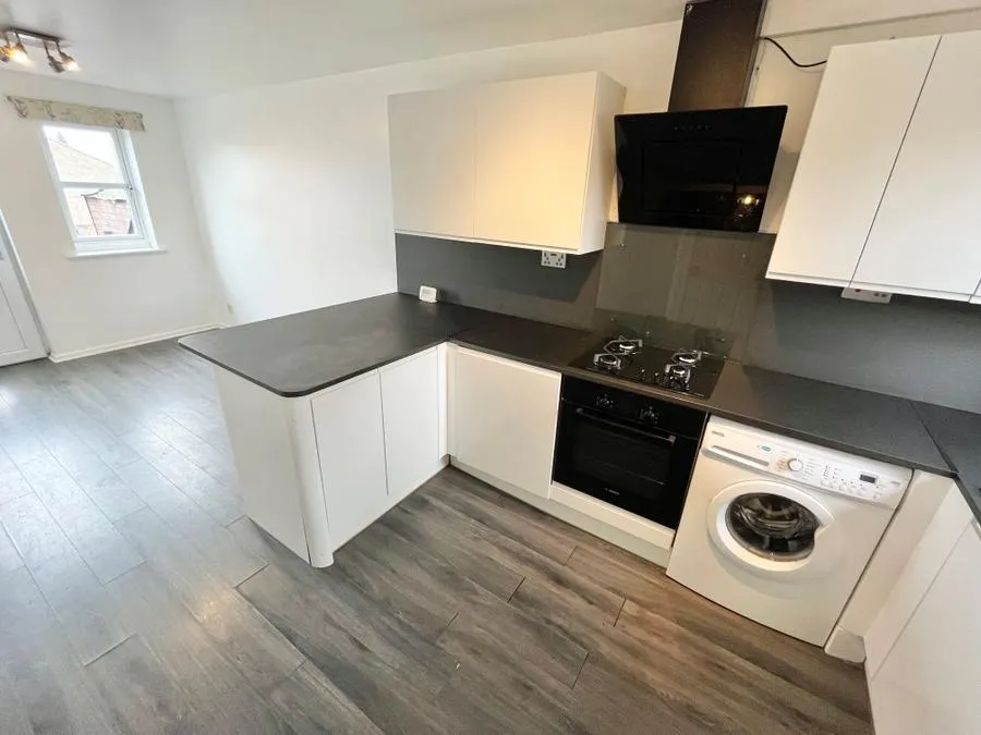 Woodland Drive, North Anston, S25, photo 5