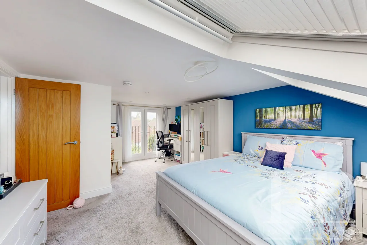 Stirling Close, Maidenbower, RH10, photo 14