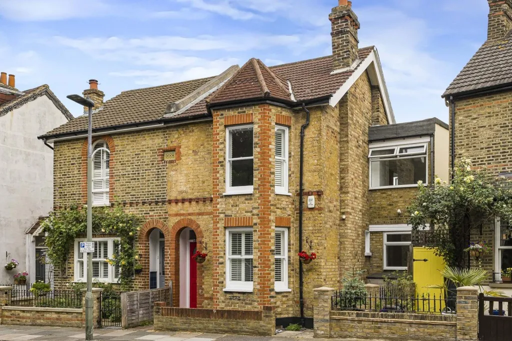 3 bed house for sale, Warner Road, Bromley
