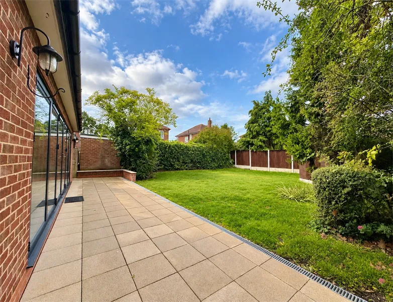Mendip Close, Cheadle, photo 37