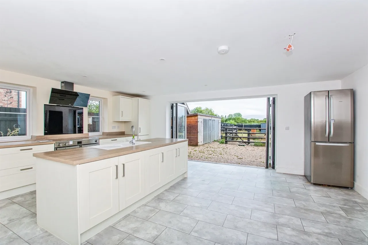Walton Road, Marshland St. James, Wisbech, photo 2
