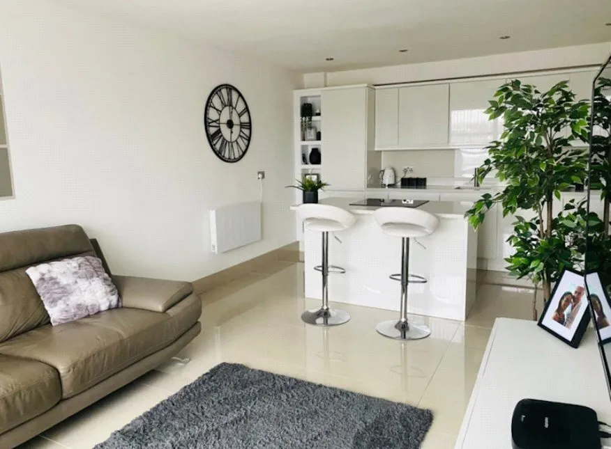 2 bed flat for sale — Stamford Street East, Ashton-under-Lyne, Greater Manchester, OL6