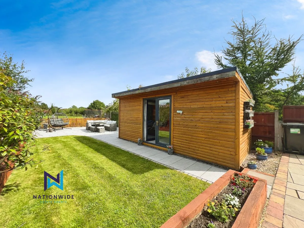 Wood Lane, Chorley, Lancashire, PR7 5NT, photo 5