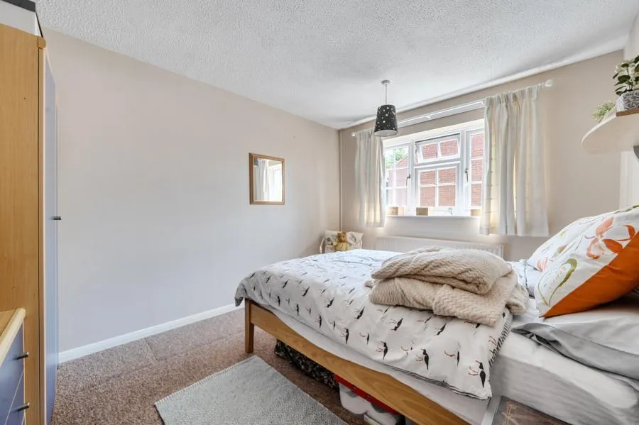 Regency Court, Aylesbury, HP21, photo 13